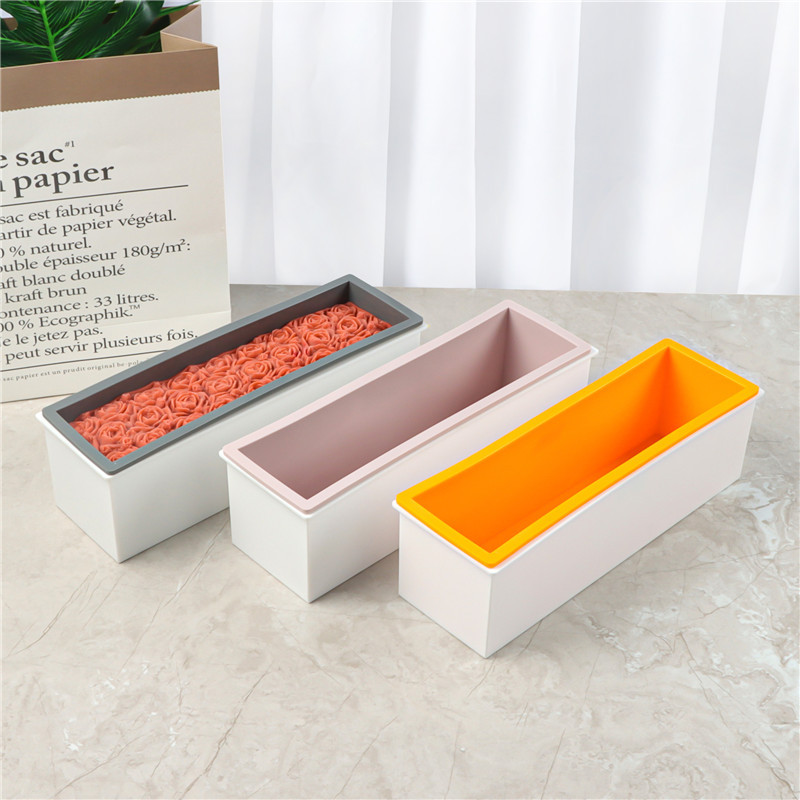 Plastic box + Silicone inner s - Soap Making Kit For Beginners ulasan dan harga